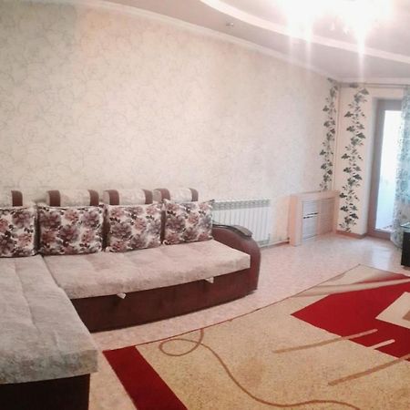 Иляева 66 парк Кен Баба Шимкент Екстер'єр фото